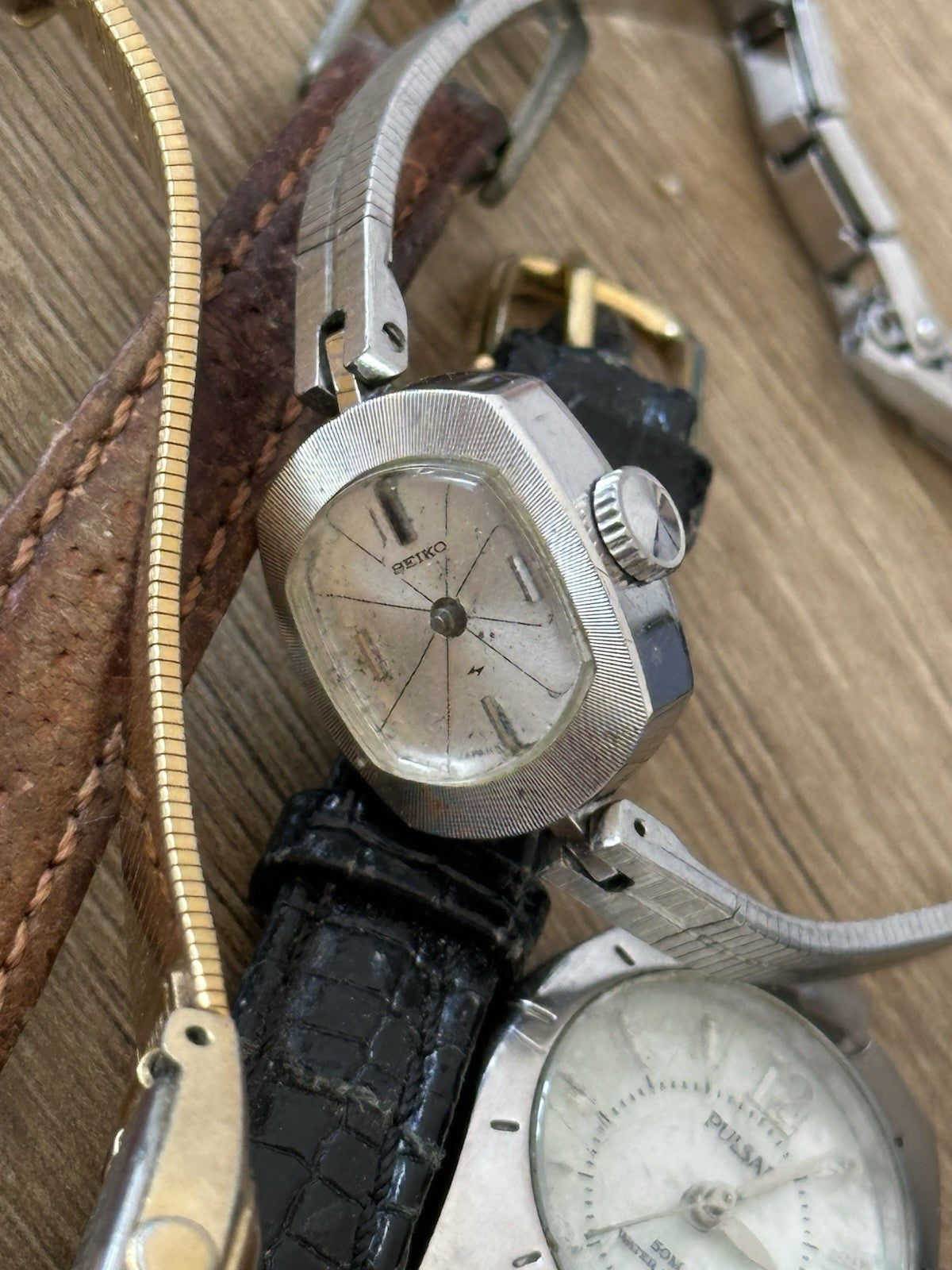 Vintage Job Lot Ladies Watches - Pulsar, Citizen, Seiko etc- Spares 0028