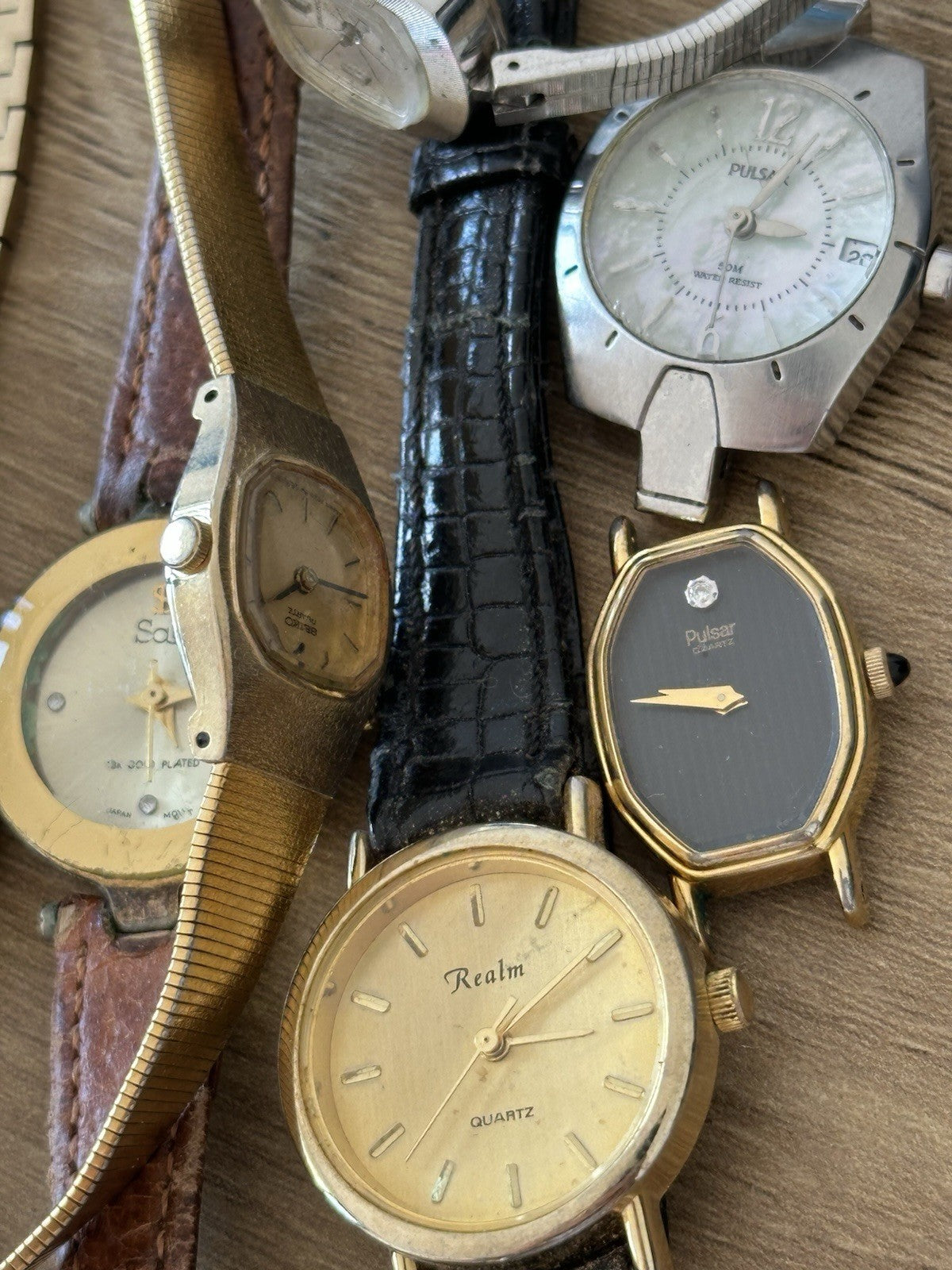 Vintage Job Lot Ladies Watches - Pulsar, Citizen, Seiko etc- Spares 0028