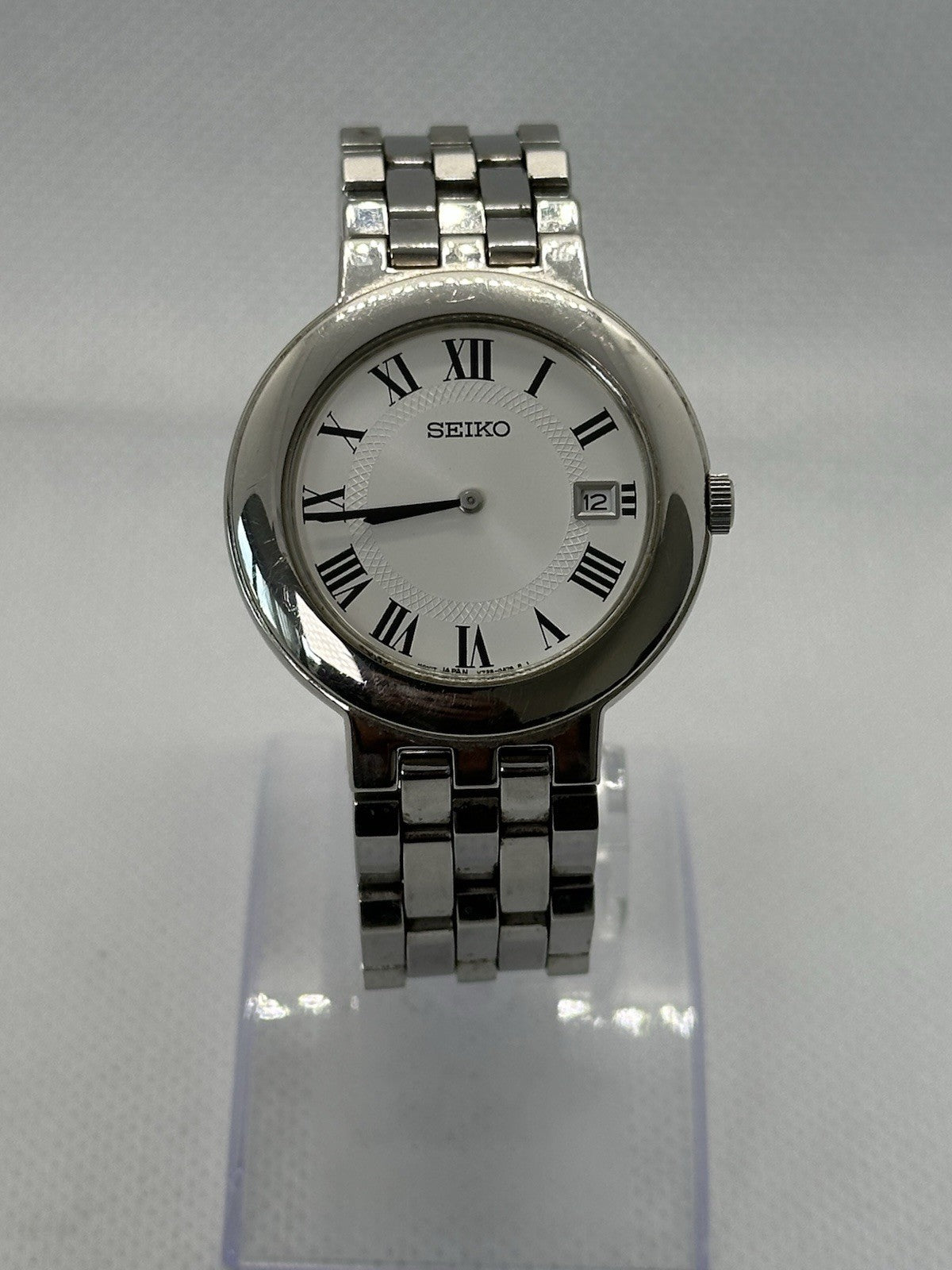 Vintage Seiko V739-0A40 Mens Date Watch, Roman Numerals Dial - Non-Working