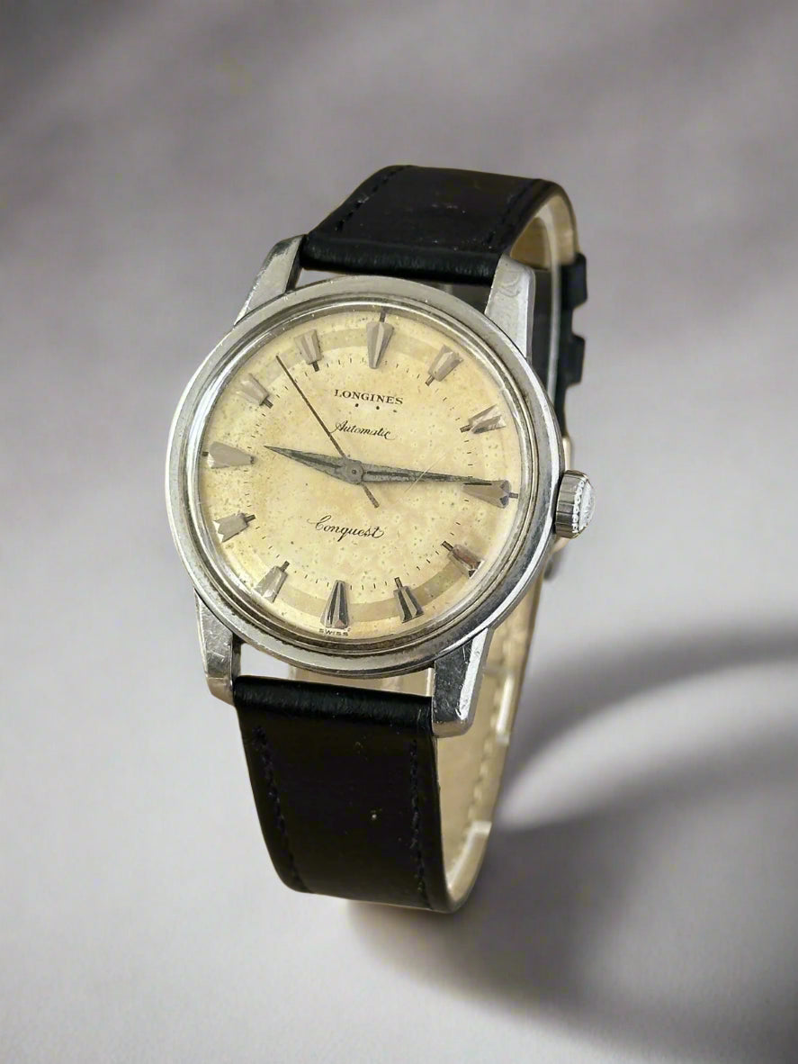 Vintage Longines Conquest Automatic Mens Watch - Running