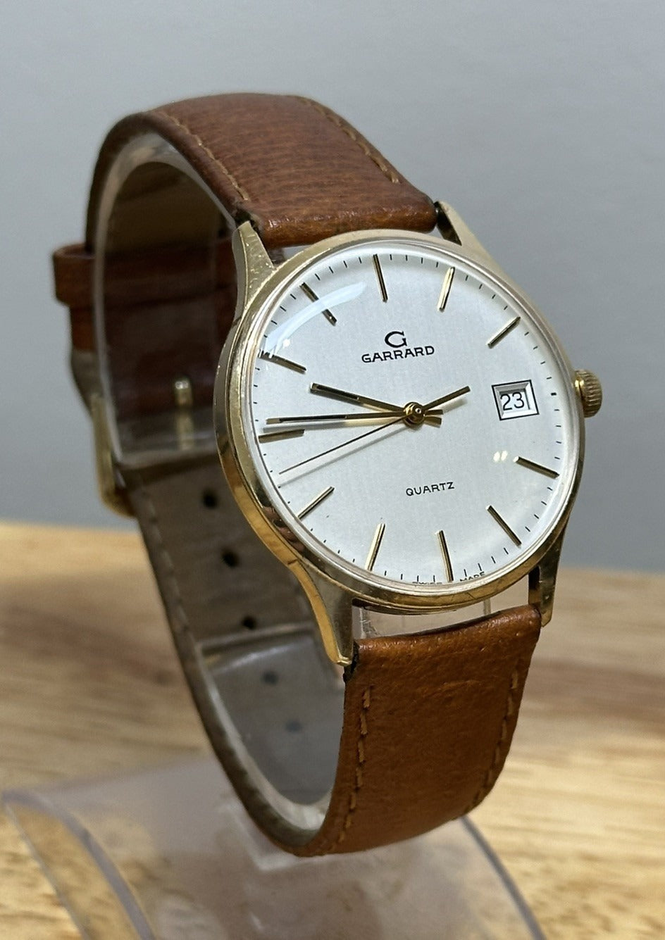 Vintage 9ct Gold Garrard Quartz Mens Watch