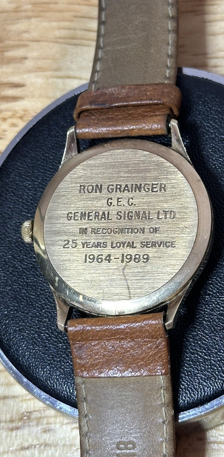Vintage 9ct Gold Garrard Quartz Mens Watch