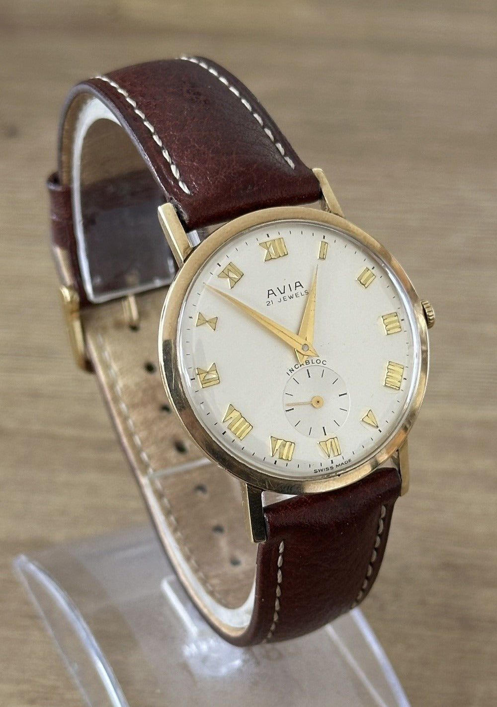 Vintage 9ct Gold Avia 21J Mechanical Mens Dress Watch