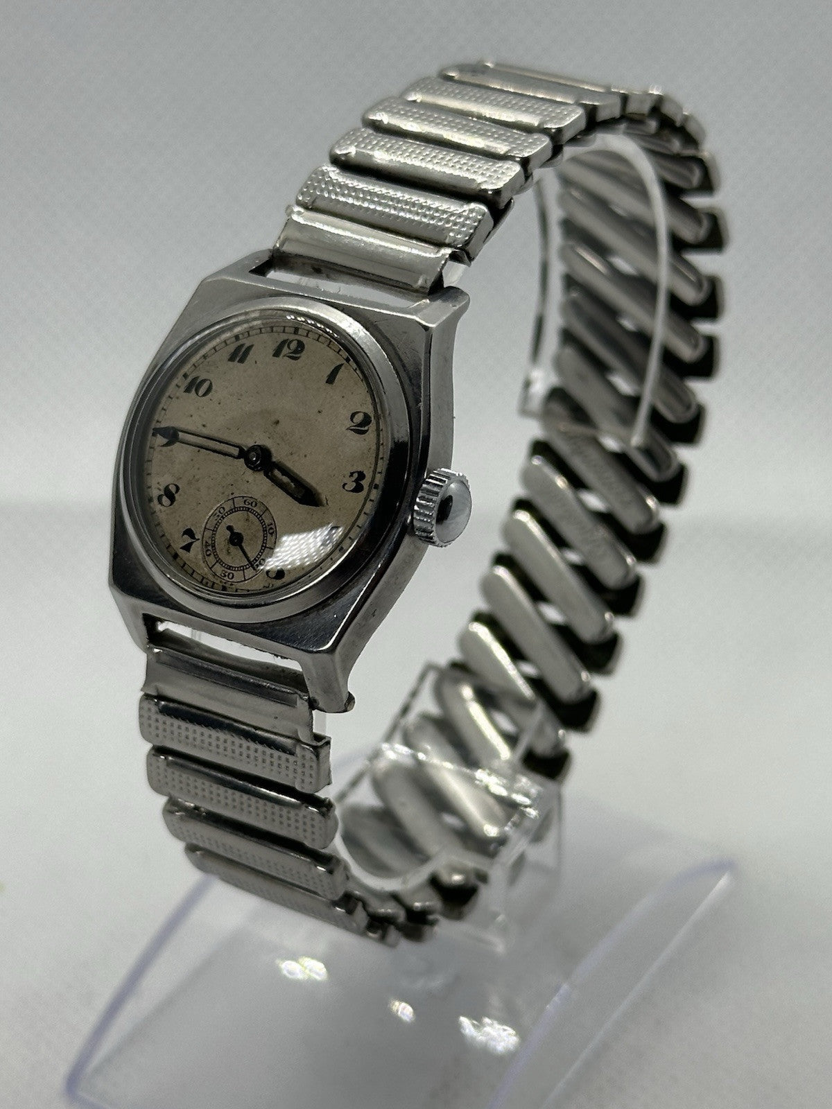 Vintage Rare Buren Mens Watch, Oyster Style Case - Running Project